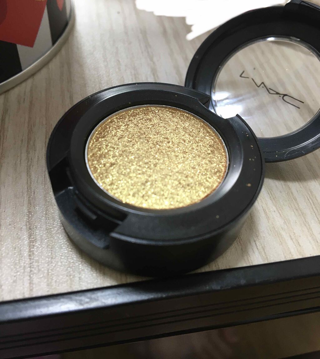 スモール アイシャドウ イフ イット エイント バロック/M・A・C/単色アイシャドウを使ったクチコミ（1枚目）