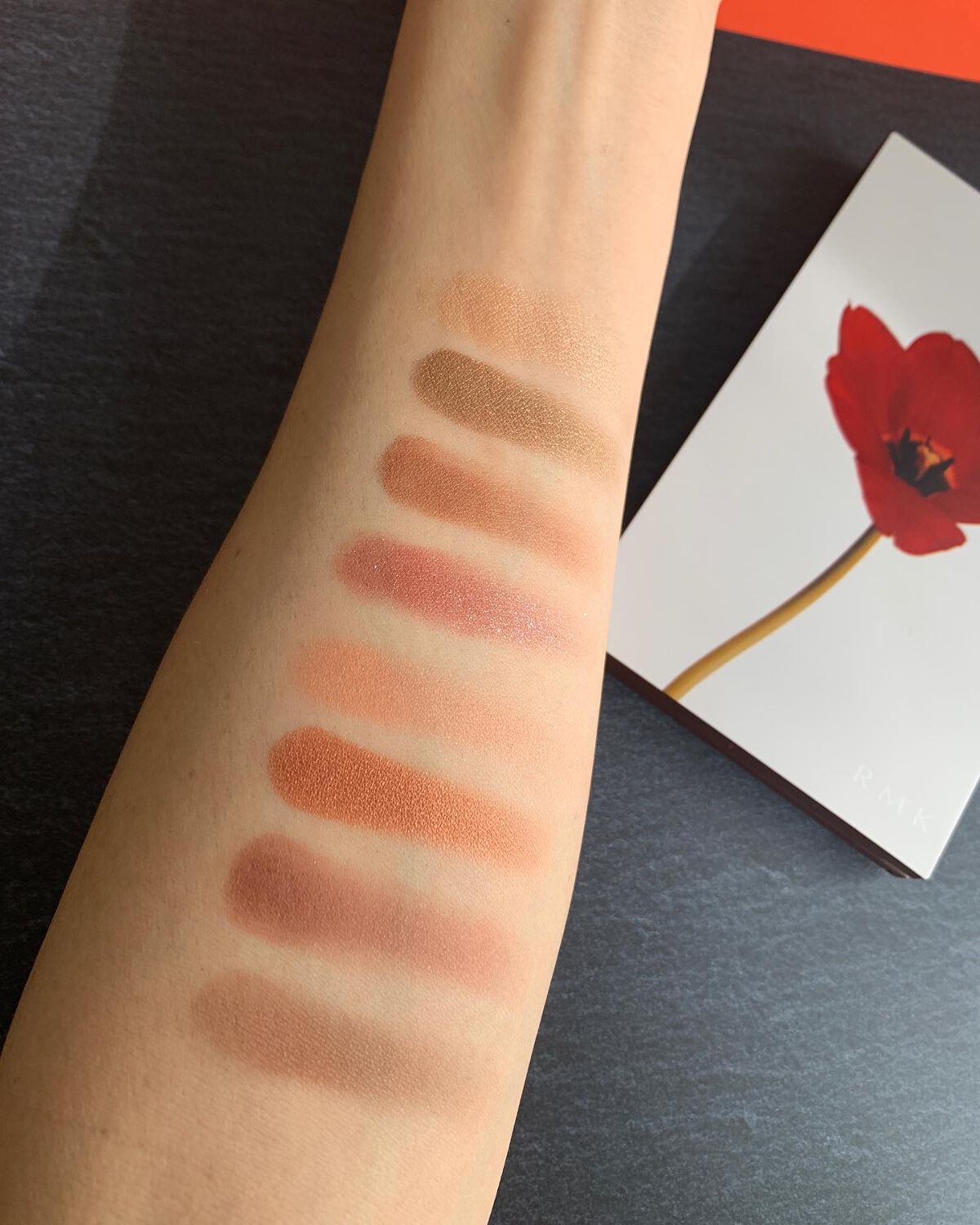 miho on LIPS 「RMKホリデー🎄✨私の本命ホリデーでした💗#ウォームメモリーズ..」(5枚目)