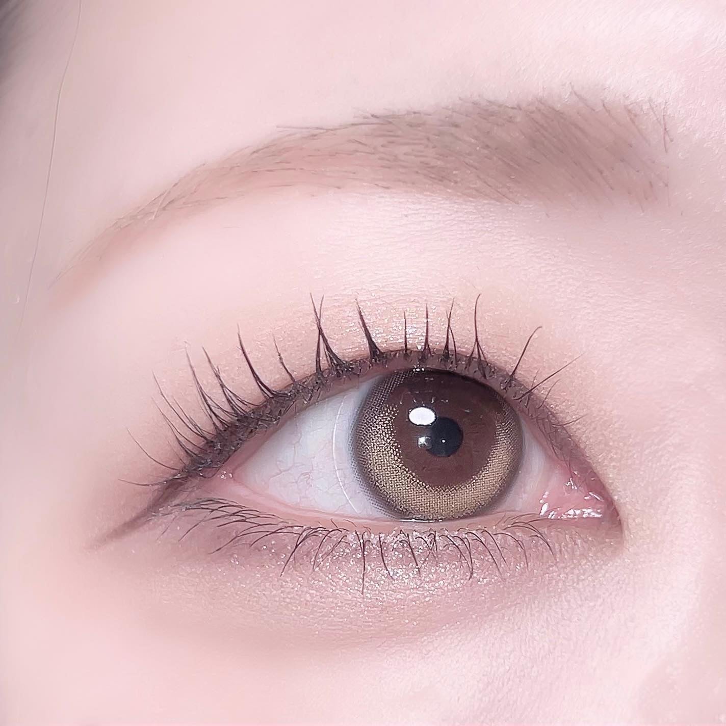 chico on LIPS 「三日月ゴールドラメで立体&ちゅるん感eye✨/..」(5枚目)