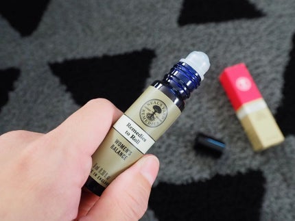 アロマパルス ウーマンズバランス/ニールズヤード レメディーズ/香水(レディース)を使ったクチコミ(4枚目)