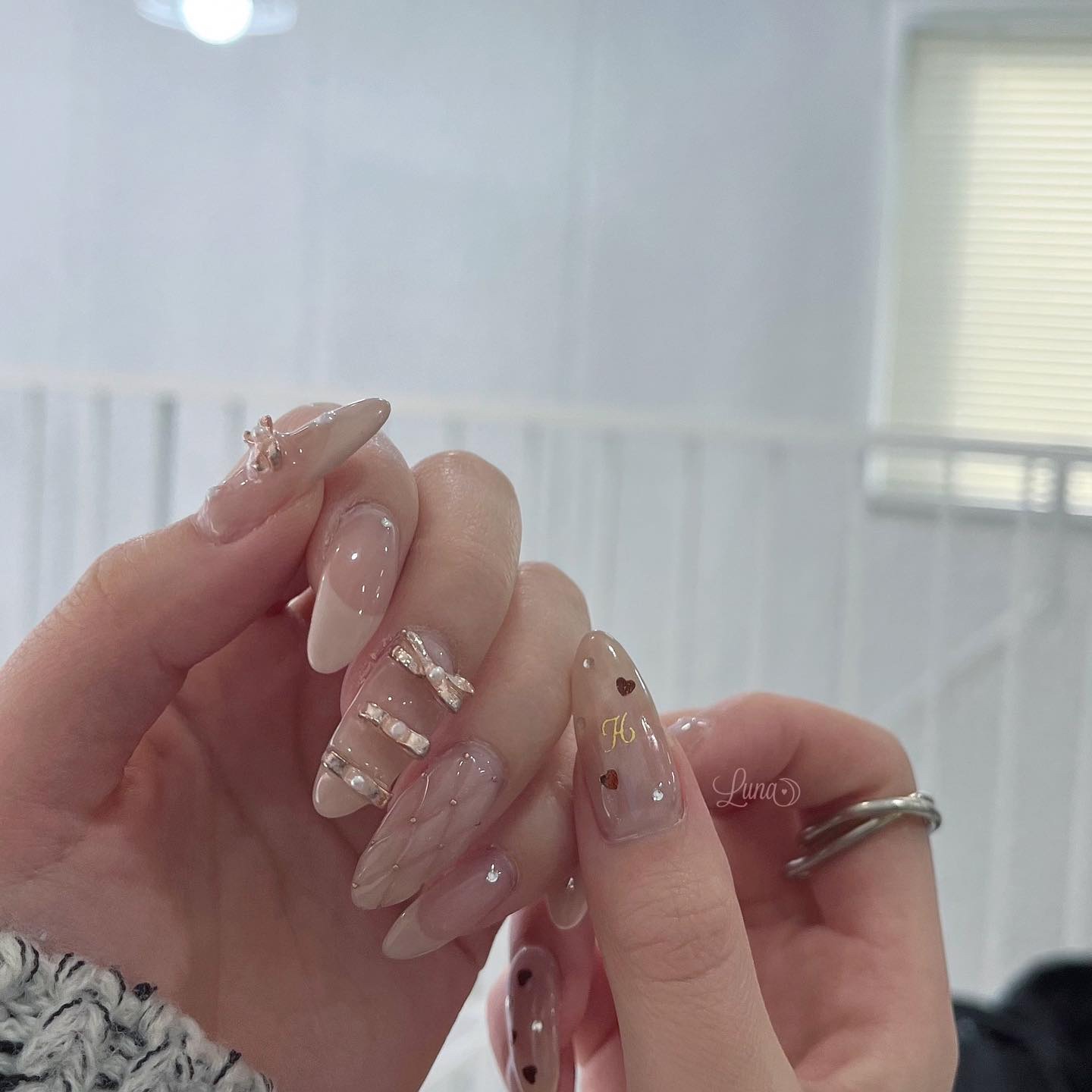 #ジェルネイル,#ワンカラーネイル,#ニュアンスネイル,#うるうるネイル,#ちゅるんネイル,#シンプルネイル,#パーツネイル,#透け感ネイル,#クリアネイル,#ぷっくりネイル,#ちぐはぐネイル,#韓国ネイル,#チークネイル,#うるつやネイル,#フレンチガーリーネイル,#リボンネイル,#ピンクネイル,#キルティングネイルのネイルデザイン