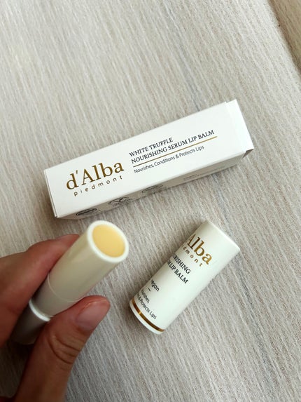 ホワイトトリュフナリシングセラムリップバーム/ダルバ/リップバームを使ったクチコミ(1枚目)