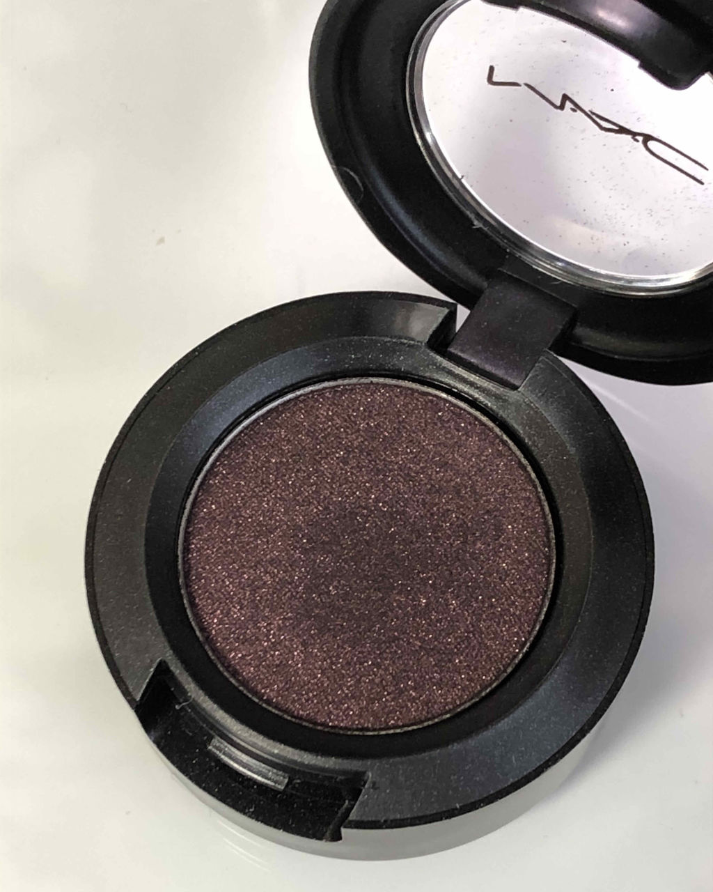 スモール アイシャドウ ビューティー マークト/M・A・C/単色アイシャドウを使ったクチコミ（2枚目）