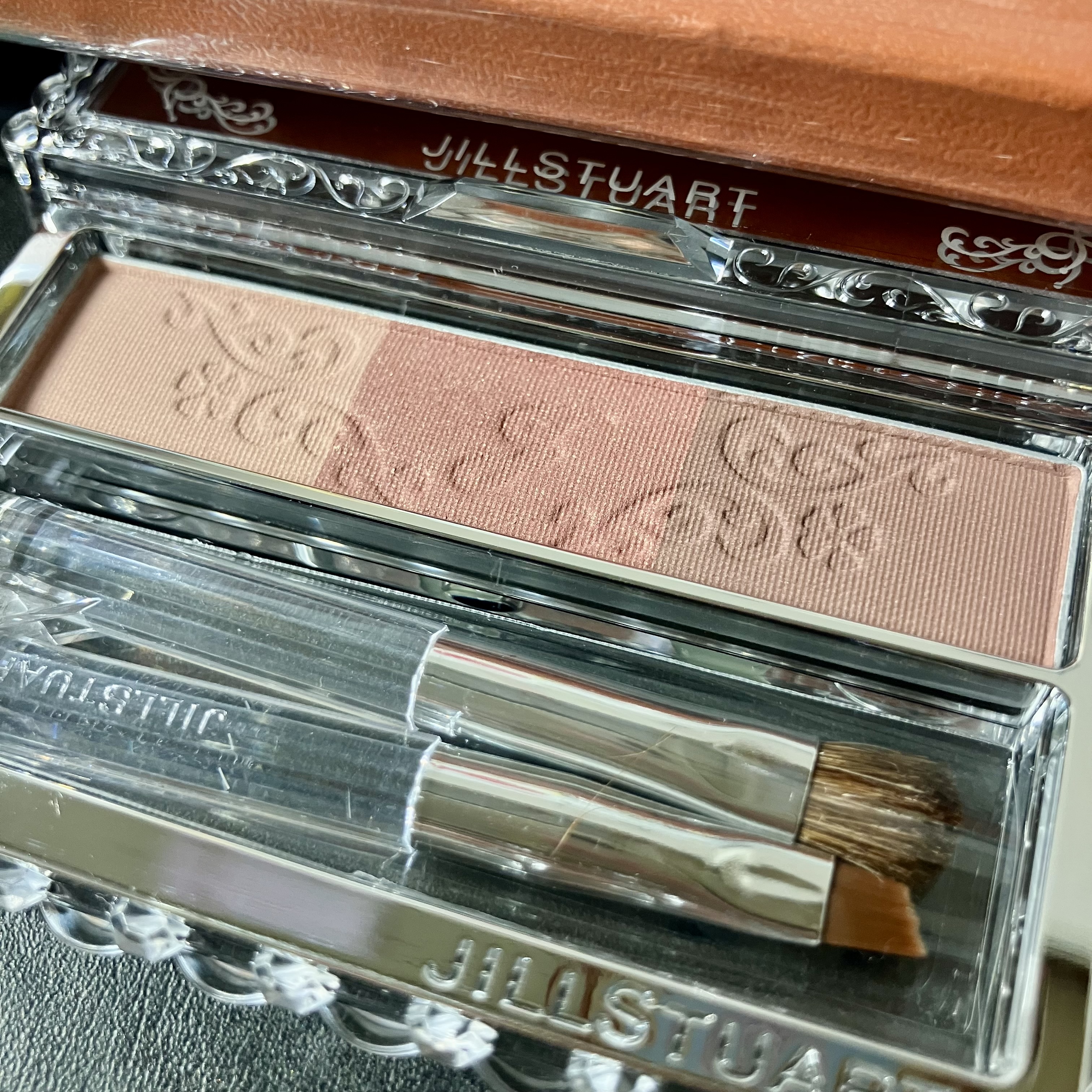 ジルスチュアート　アイダイヤモンド グリマー 12 fairy gaze ＜ガーデンオブジョイ＞（限定色）/JILL STUART/グリッターを使ったクチコミ（2枚目）