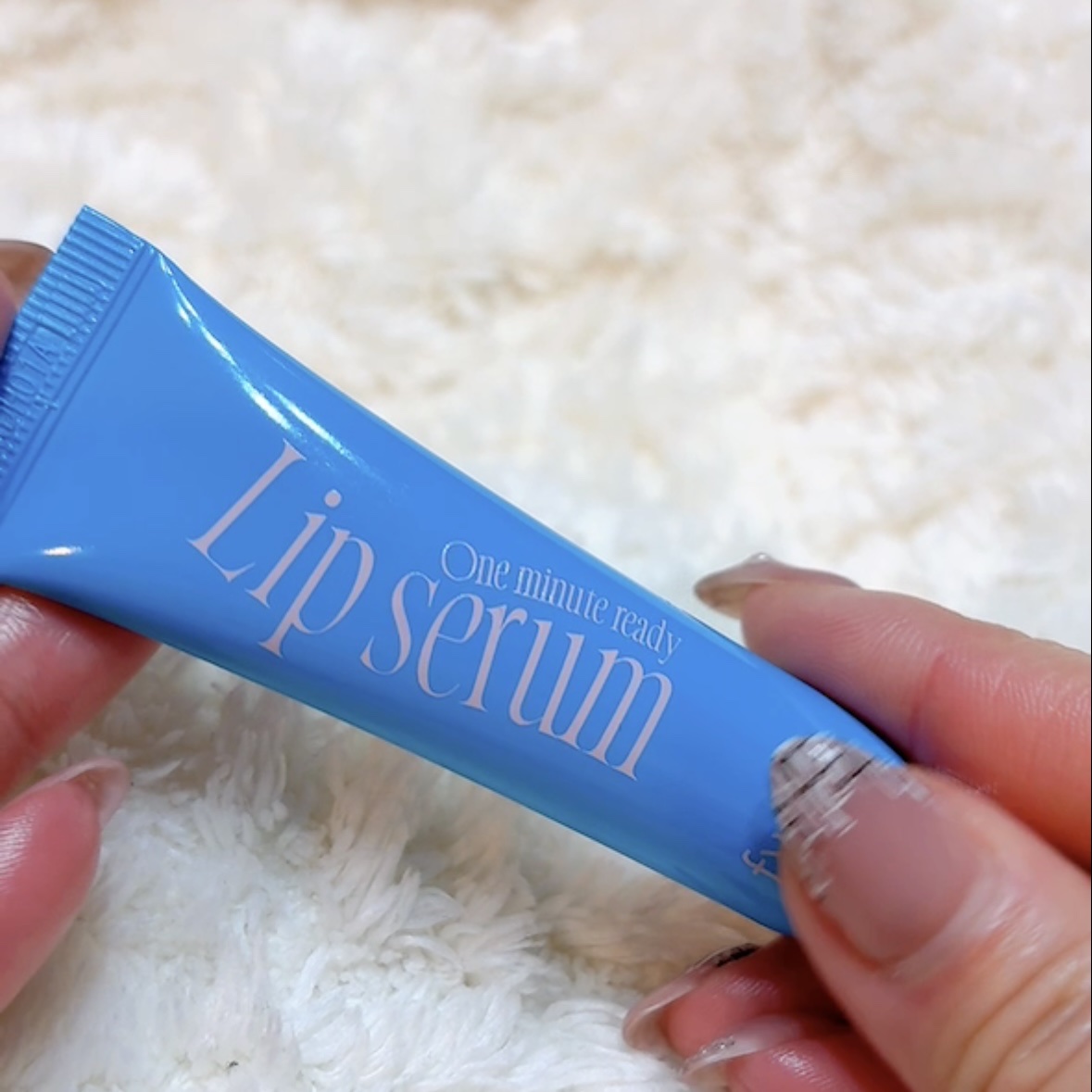 フィー ワンミニッツレディ リップセラム/fwee/リップ美容液を使ったクチコミ（2枚目）