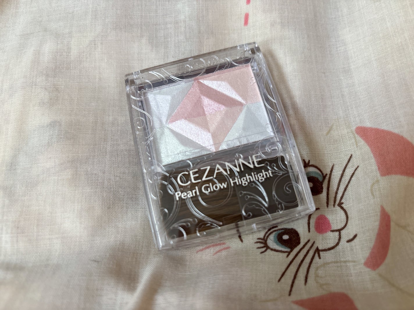 パールグロウハイライト/CEZANNE/ハイライト・シェーディングを使ったクチコミ(1枚目)