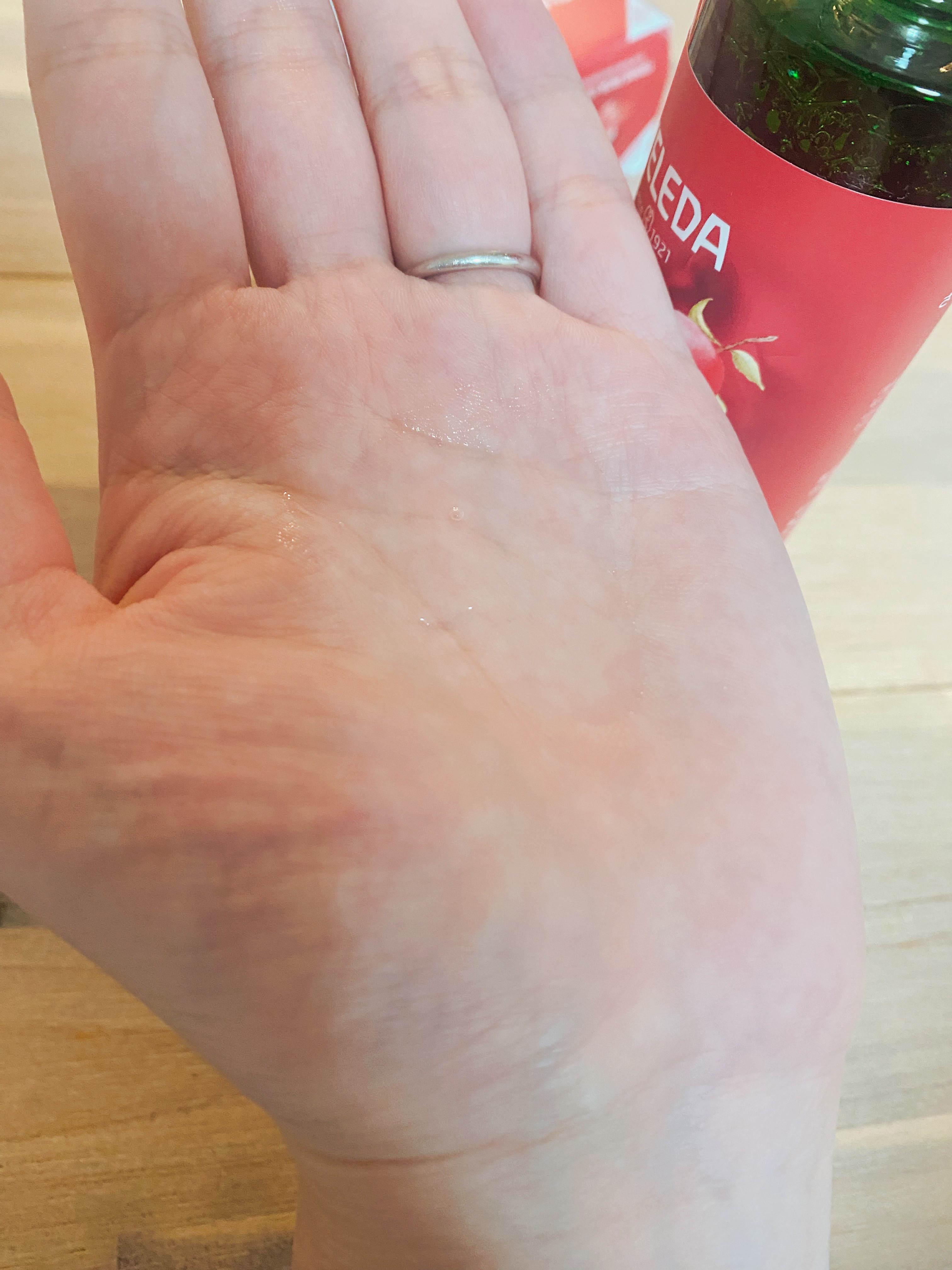 ざくろ ファーミングローション EX/WELEDA/化粧水を使ったクチコミ（3枚目）