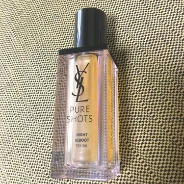 YSL
ピュアショット　ナイトセラム

化粧水の後に夜のみ使っています。

美容液のブースター的存在。この後に本命の美容液を使用しています。

頬の毛穴が目立たなくなってきたような気がします。
日中の化