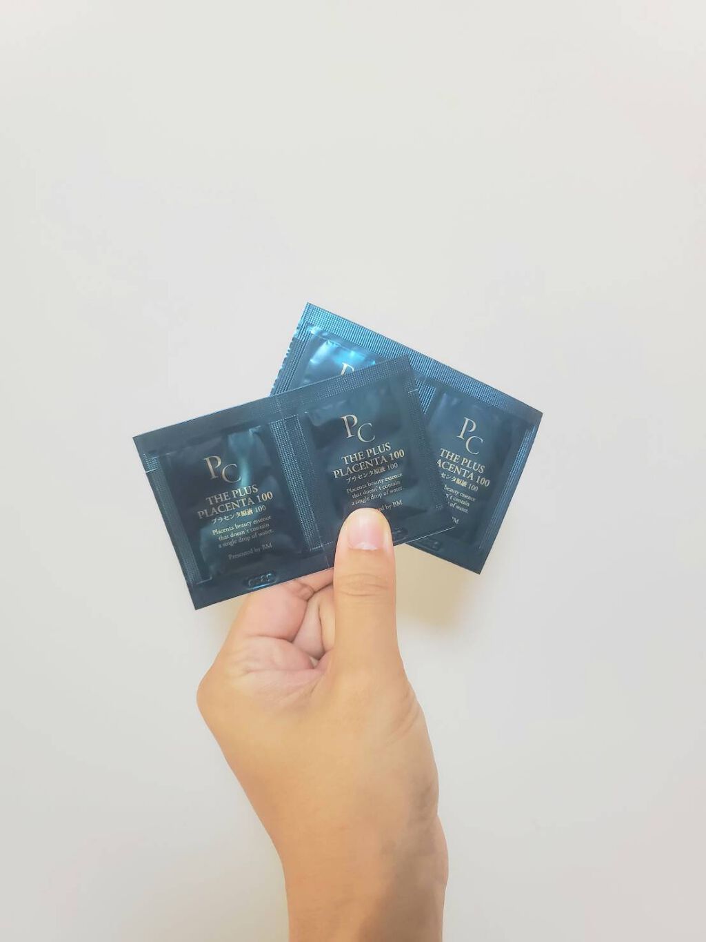 【馬プラセンタ原液100】プラセンタ原液100美容液　パウチ　1ml (馬プラセンタ)/パーフェクトC/美容液を使ったクチコミ（3枚目）