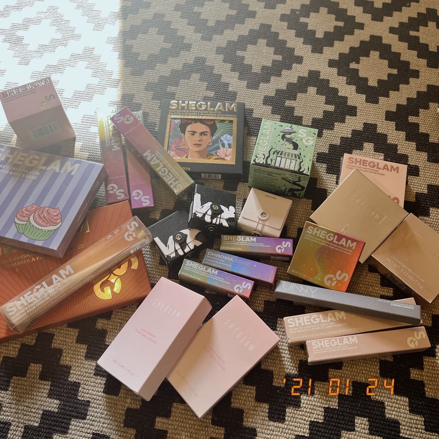 墨さん on LIPS 「SHEGLAMでめちゃくちゃお買い物してしまったーーーーーー!..」(1枚目)