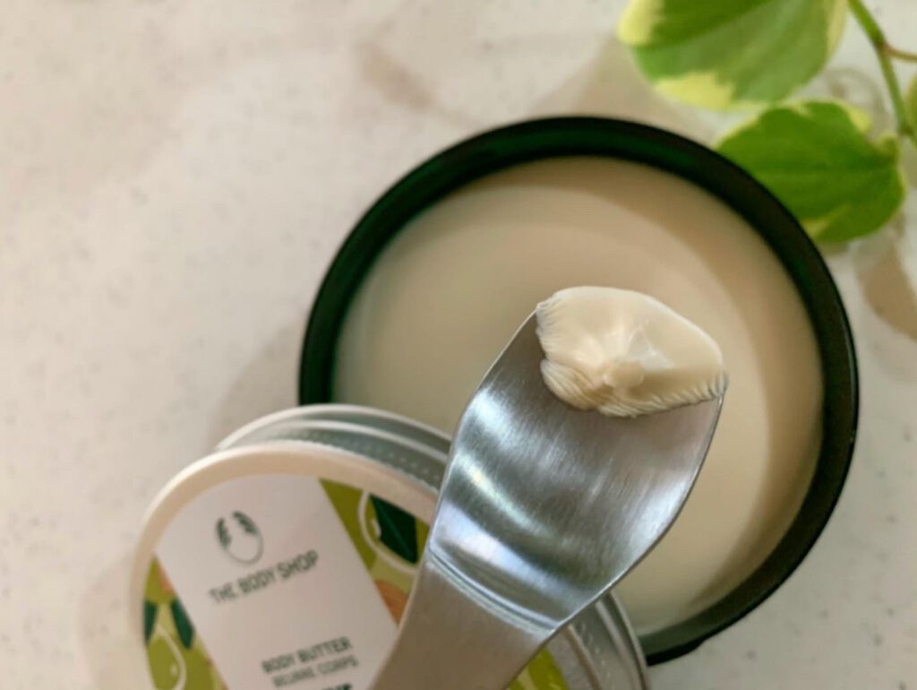 ボディバター オリーブ/THE BODY SHOP/ボディクリームを使ったクチコミ(2枚目)