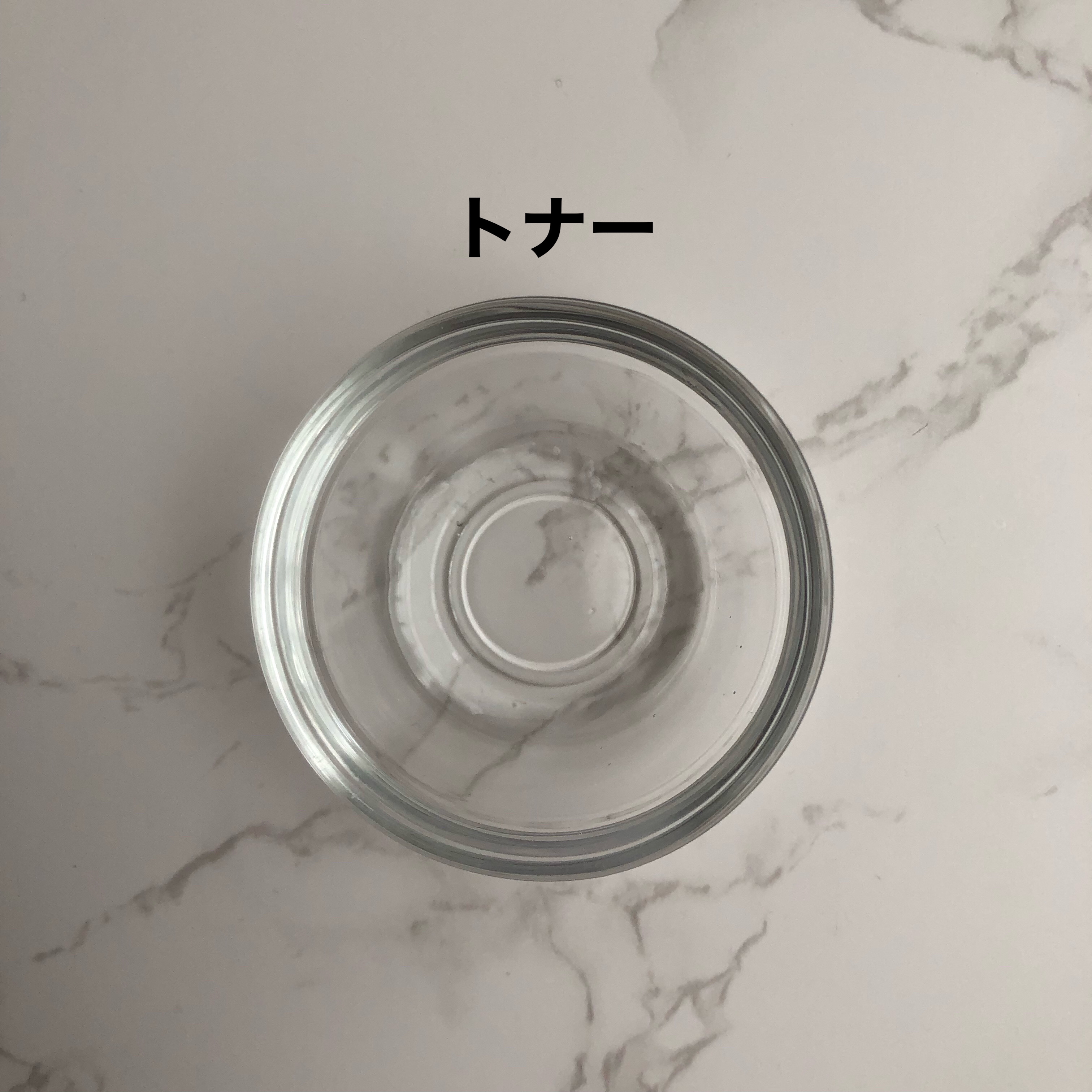 Isntree オニオン ニューペア スポットパッチ ベーシックのクチコミ「Isntree イズエンツリー超低分子ヒアルロン酸シリーズ。


①超低分子ヒアルロン酸トナー.....」（2枚目）