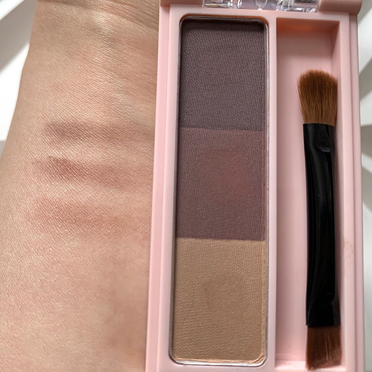 アイシャドウパレット/Kirei&co./アイシャドウパレットを使ったクチコミ(3枚目)