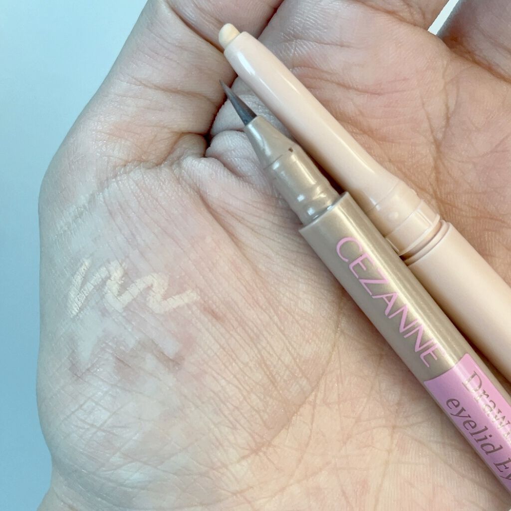 描くふたえアイライナー/CEZANNE/リキッドアイライナーを使ったクチコミ（2枚目）