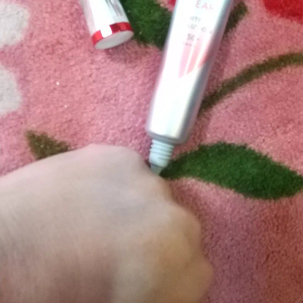 D-UVクリア ホワイトソリューション/アスタリフト/日焼け止めクリームを使ったクチコミ（3枚目）