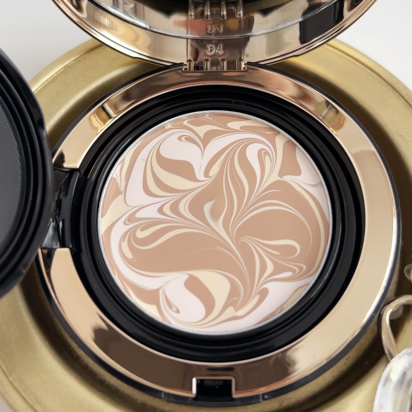 SIGNATURE ESSENCE COVER PACT /AGE20’s/クリーム・エマルジョンファンデーションを使ったクチコミ(3枚目)