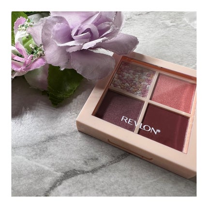 レブロン ダズル アイシャドウ クアッド/REVLON/アイシャドウパレットを使ったクチコミ(1枚目)