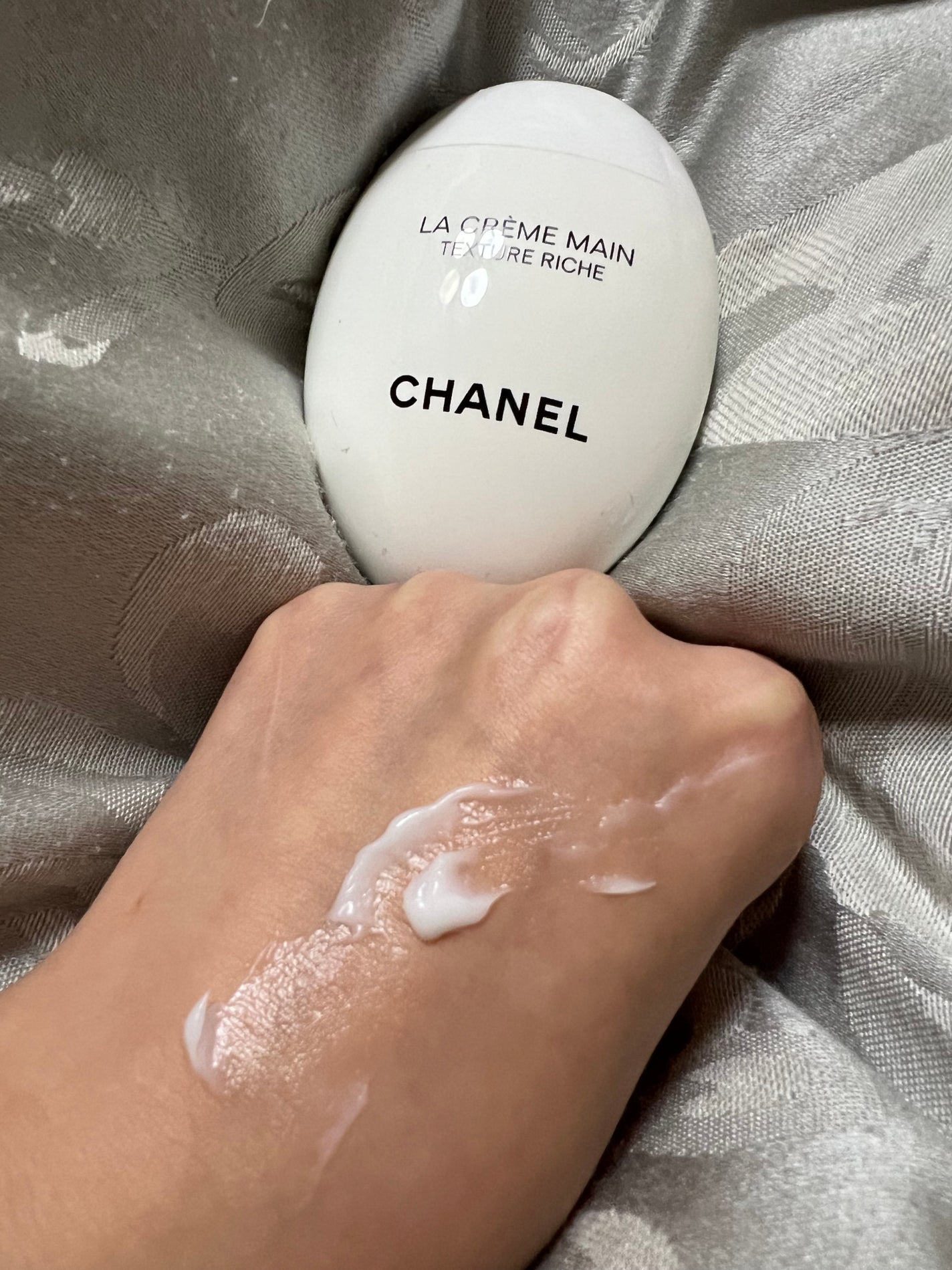 ラ クレーム マン リッシュ/CHANEL/ハンドクリームを使ったクチコミ(3枚目)