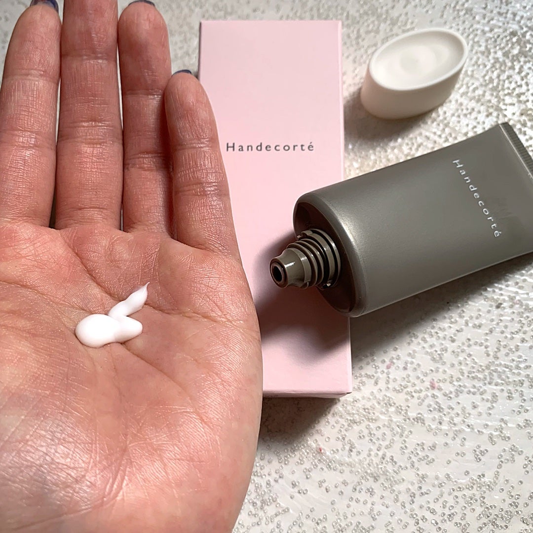 ハンデコルテ/キユートピア/ネック・デコルテケアを使ったクチコミ(4枚目)