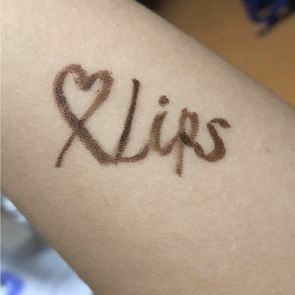 カンコレ リキッドアイライナー/DAISO/リキッドアイライナーを使ったクチコミ（2枚目）