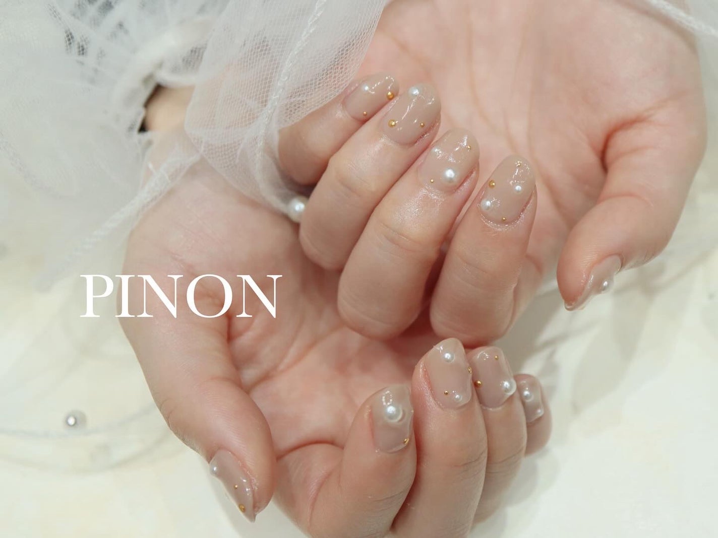 shino on LIPS 「お持ち込みデザイン☺︎ナチュラルカラーにパールとスタッズでとっ..」(2枚目)