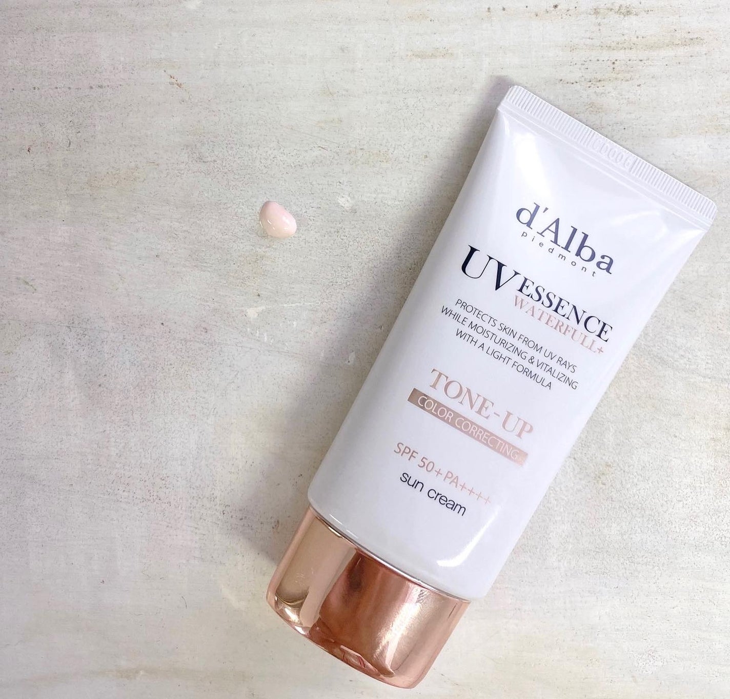 ダルバ ウォータフル エッセンス サンクリーム/ダルバ/日焼け止めクリームを使ったクチコミ(4枚目)