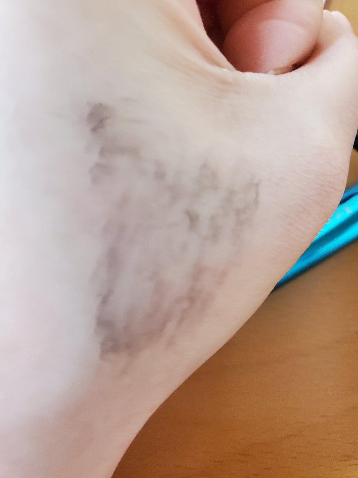 モイスチャライジングセラム/エトヴォス/美容液を使ったクチコミ(5枚目)