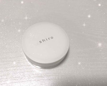 

🍑shiro ホワイトリリー

初めて練り香水を購入してみました❣️

インスタでずっと気になっていて
やっと買えました💐

友達にもこの香りは好評で
出かけるときは必ずつけていて
お気に入りになり