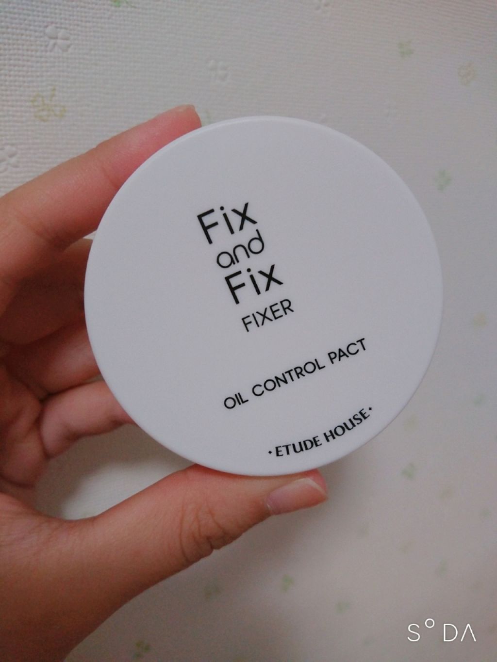 フィックス＆フィックス パウダーフィクサー/ETUDE/ルースパウダーを使ったクチコミ（1枚目）