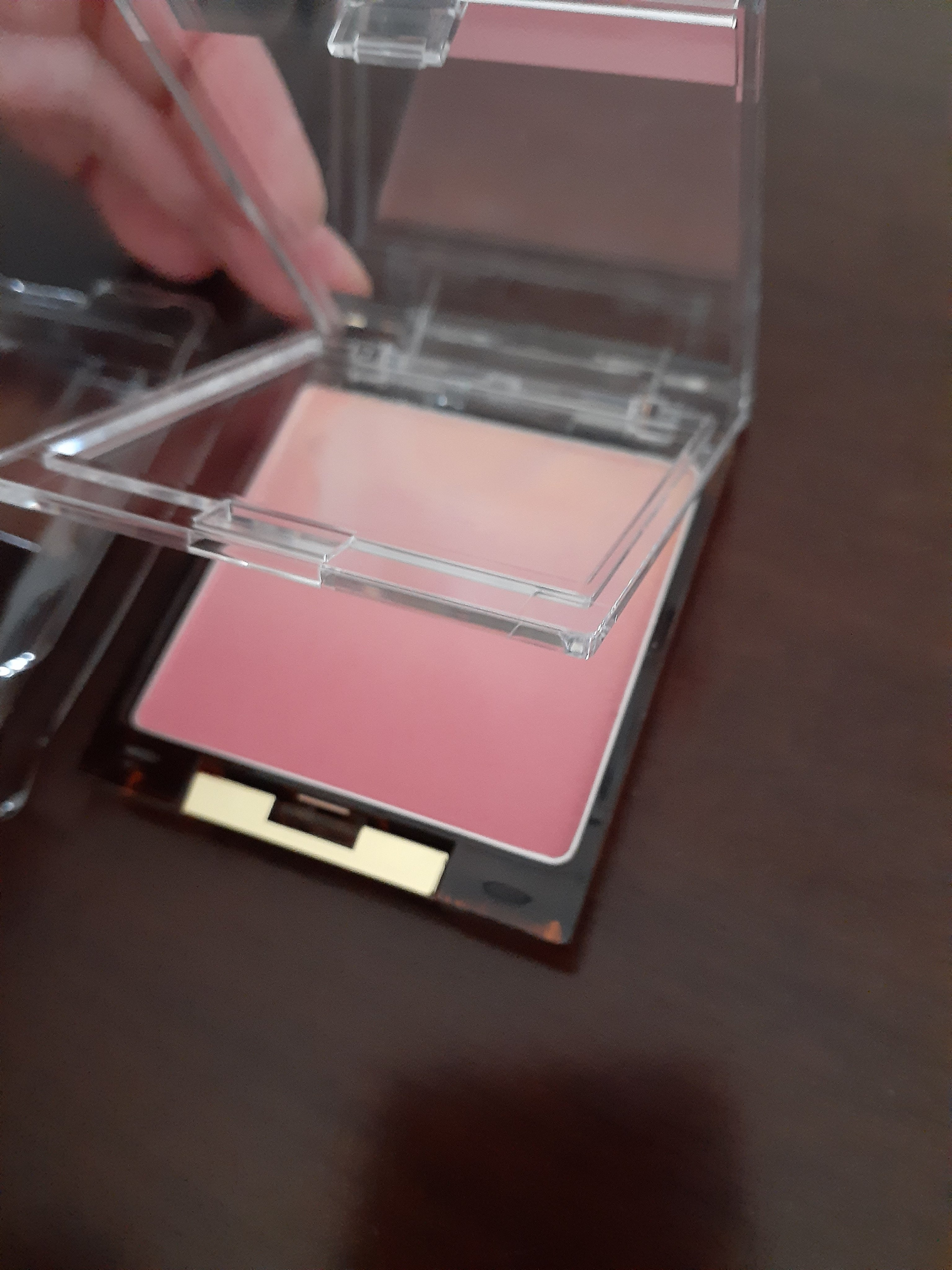 オーラティック ブラッシュ/excel/パウダーチークを使ったクチコミ（1枚目）