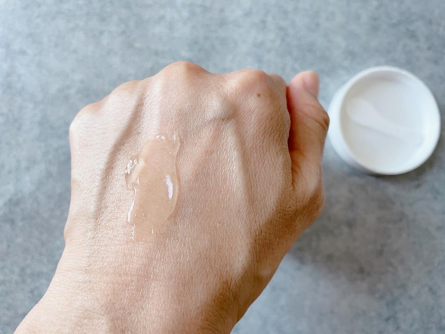 薬用ホワイトニングジェルEX モイスト(しっとり)/シミウス/オールインワン化粧品を使ったクチコミ(3枚目)