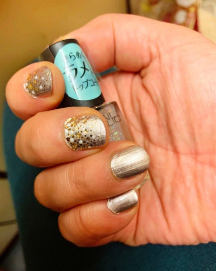 カラフルネイルズ/キャンメイク/マニキュアを使ったクチコミ(5枚目)