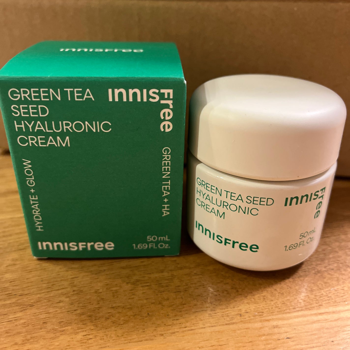 AKARI︎ on LIPS 「LIPSのプレゼントで届いたイニスフリーさんのヒアルロンクリー..」(1枚目)