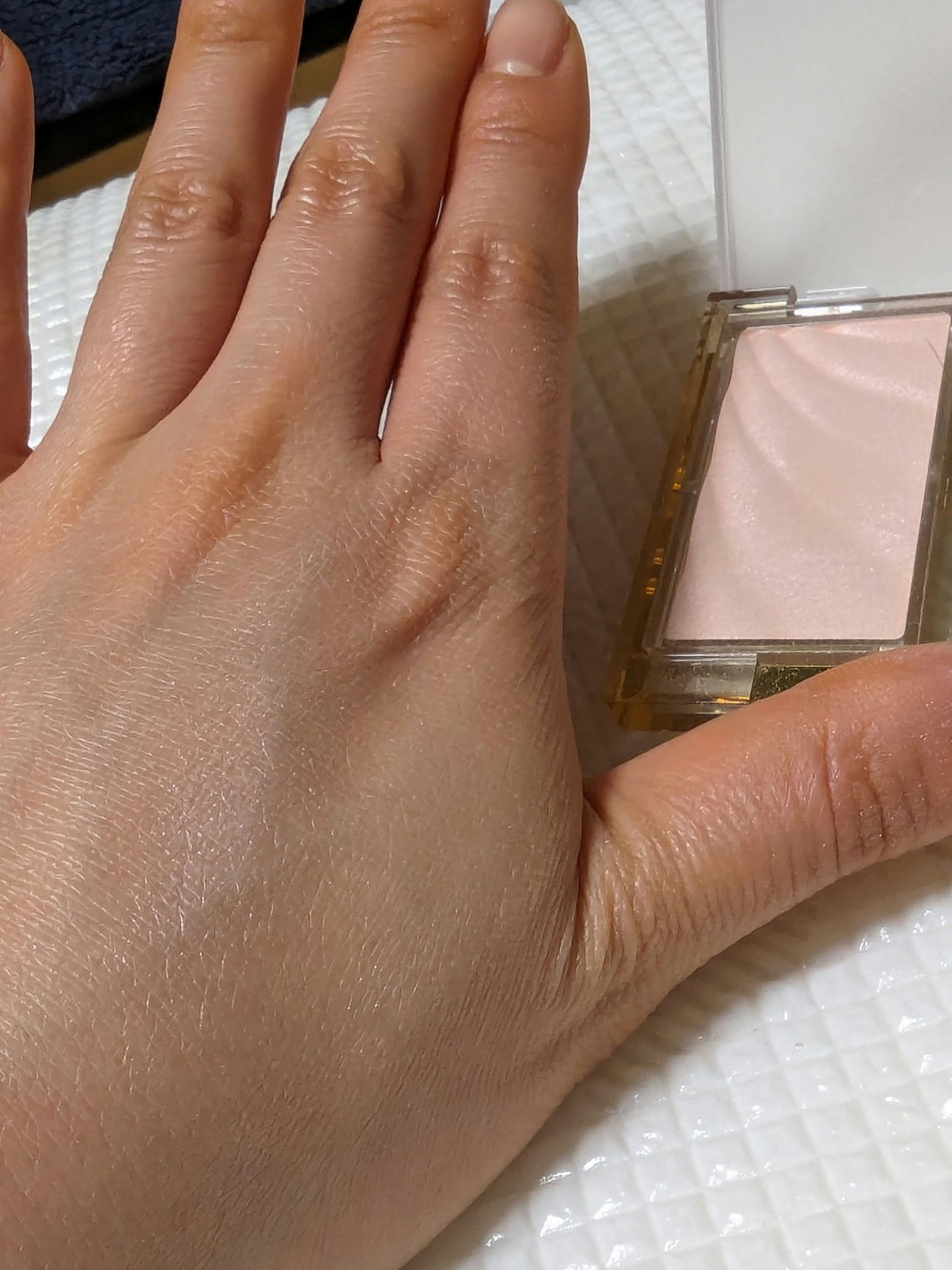 ドレープド シマーグロウ/excel/パウダーハイライトを使ったクチコミ(2枚目)