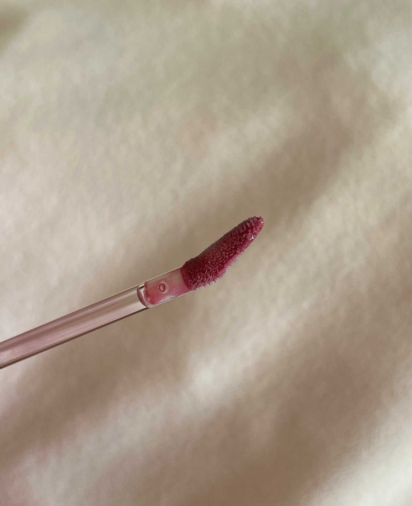 グラスティングカラーグロス/rom&nd/リップグロスを使ったクチコミ(2枚目)