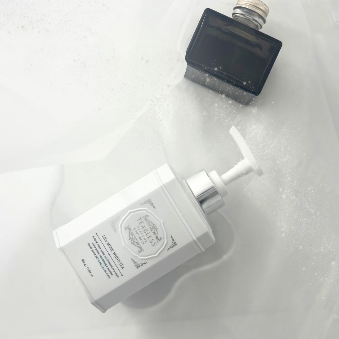 パフュームボディローション リリィムスクホワイトティー/TEABLESS/ボディローションを使ったクチコミ（1枚目）