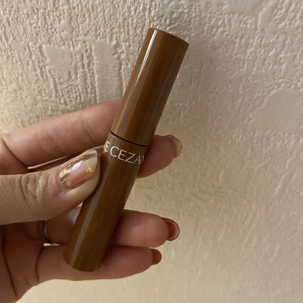 この前友達とのお出かけのときに
リップ忘れちゃって急遽薬局で買った

CEZANNEウォータリーティントリップ03
がびびるくらいよすぎた🥺

私唇かなり荒れちゃうんだけど
そんなことなくてむしろ
デパコスのより良くないってなった🥺

