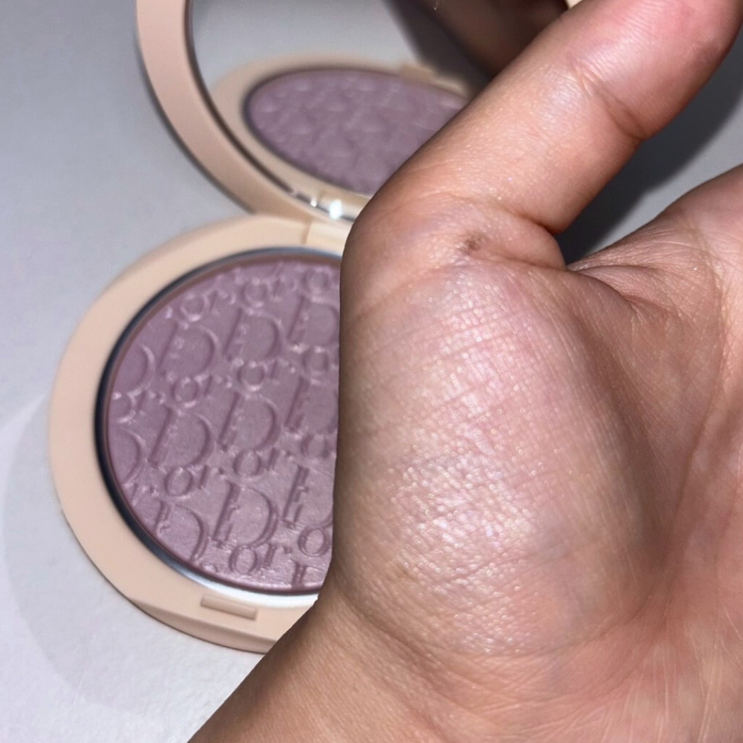 ディオールスキン フォーエヴァー クチュール ルミナイザー/Dior/プレストパウダーを使ったクチコミ（3枚目）