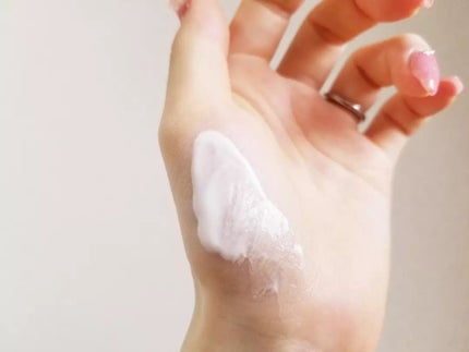 ニベアUV ディープ プロテクト&ケア トーンアップ エッセンス/ニベア/日焼け止めローションを使ったクチコミ(4枚目)