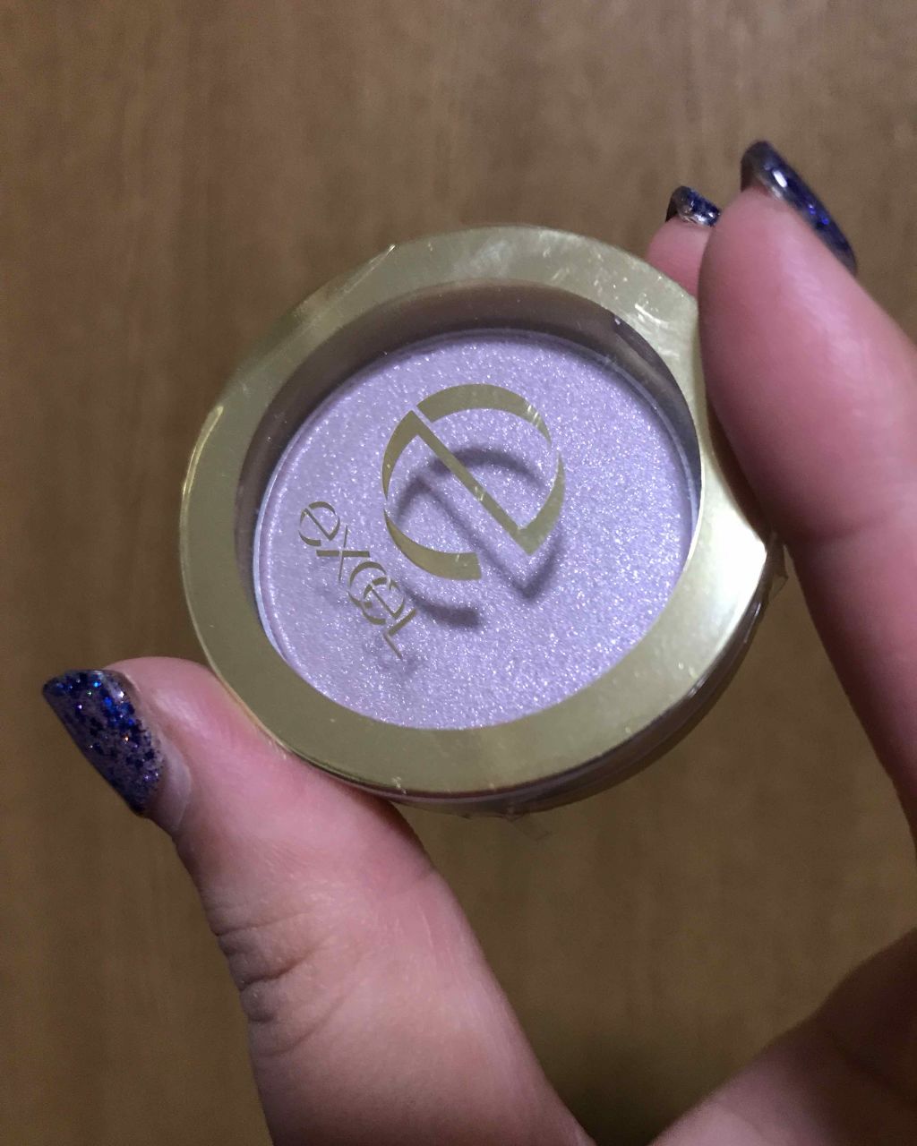 シャイニーシャドウ N/excel/単色アイシャドウを使ったクチコミ（1枚目）