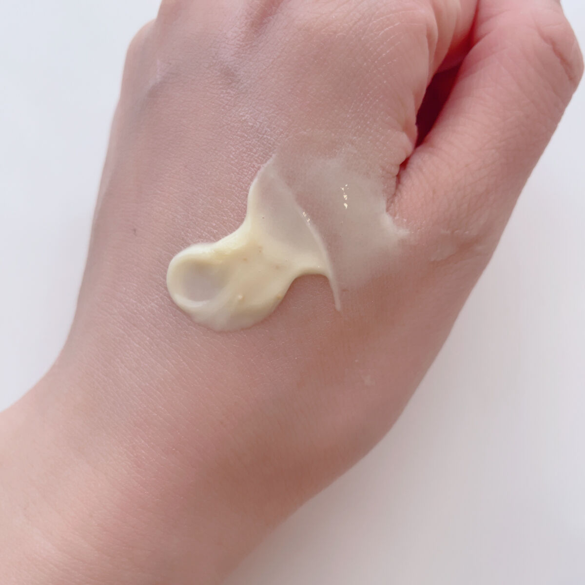 ピールケアVCスクラビングフェイスウォッシュ/ONE LOGIQUE/洗顔フォームを使ったクチコミ（2枚目）