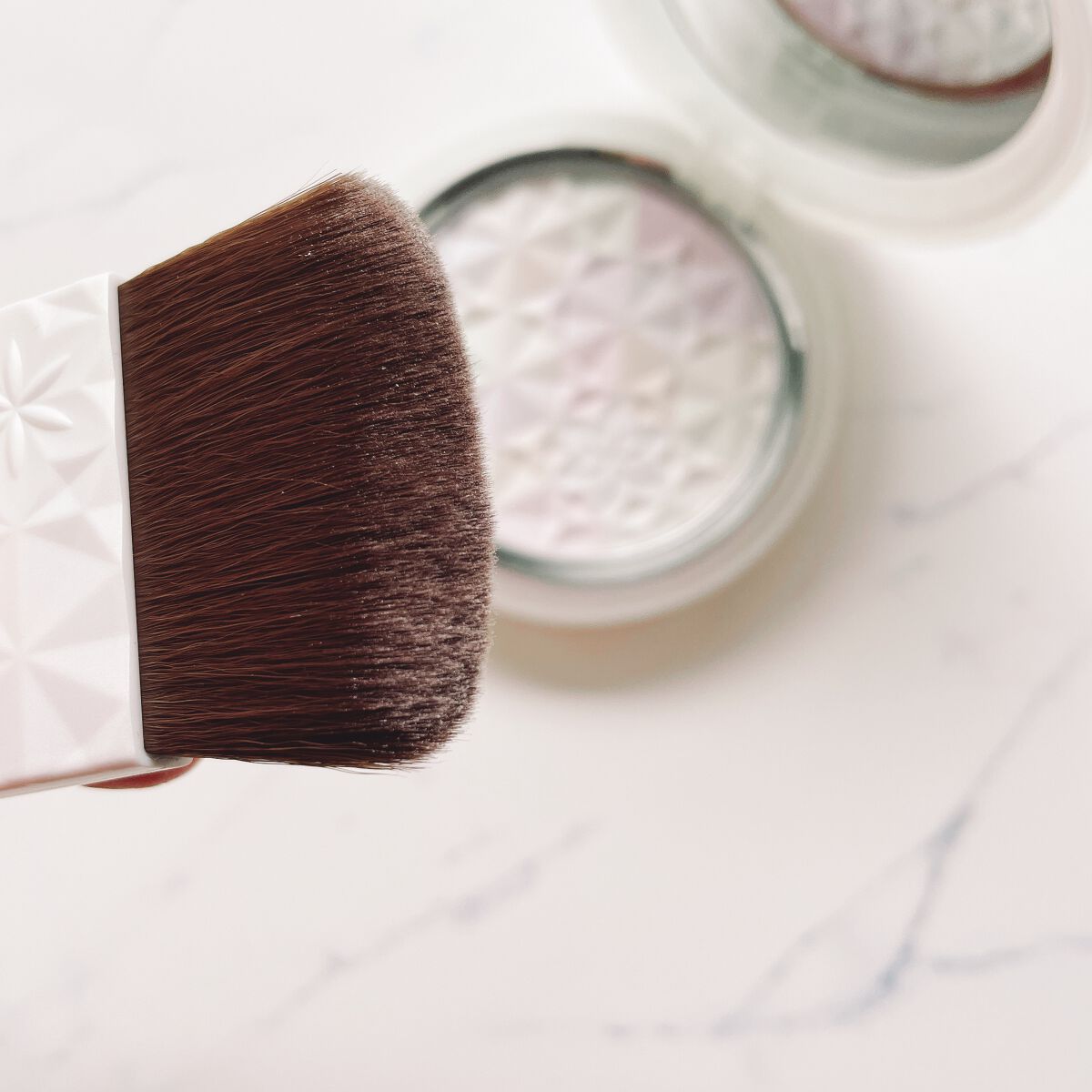 AQ オーラ リフレクター/DECORTÉ/プレストパウダーを使ったクチコミ(6枚目)