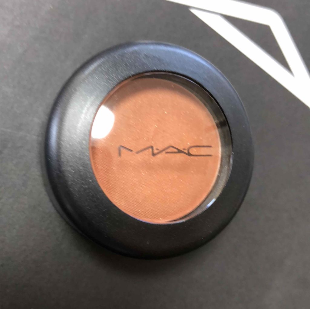 スモール アイシャドウ テクスチャー/M・A・C/単色アイシャドウを使ったクチコミ（1枚目）