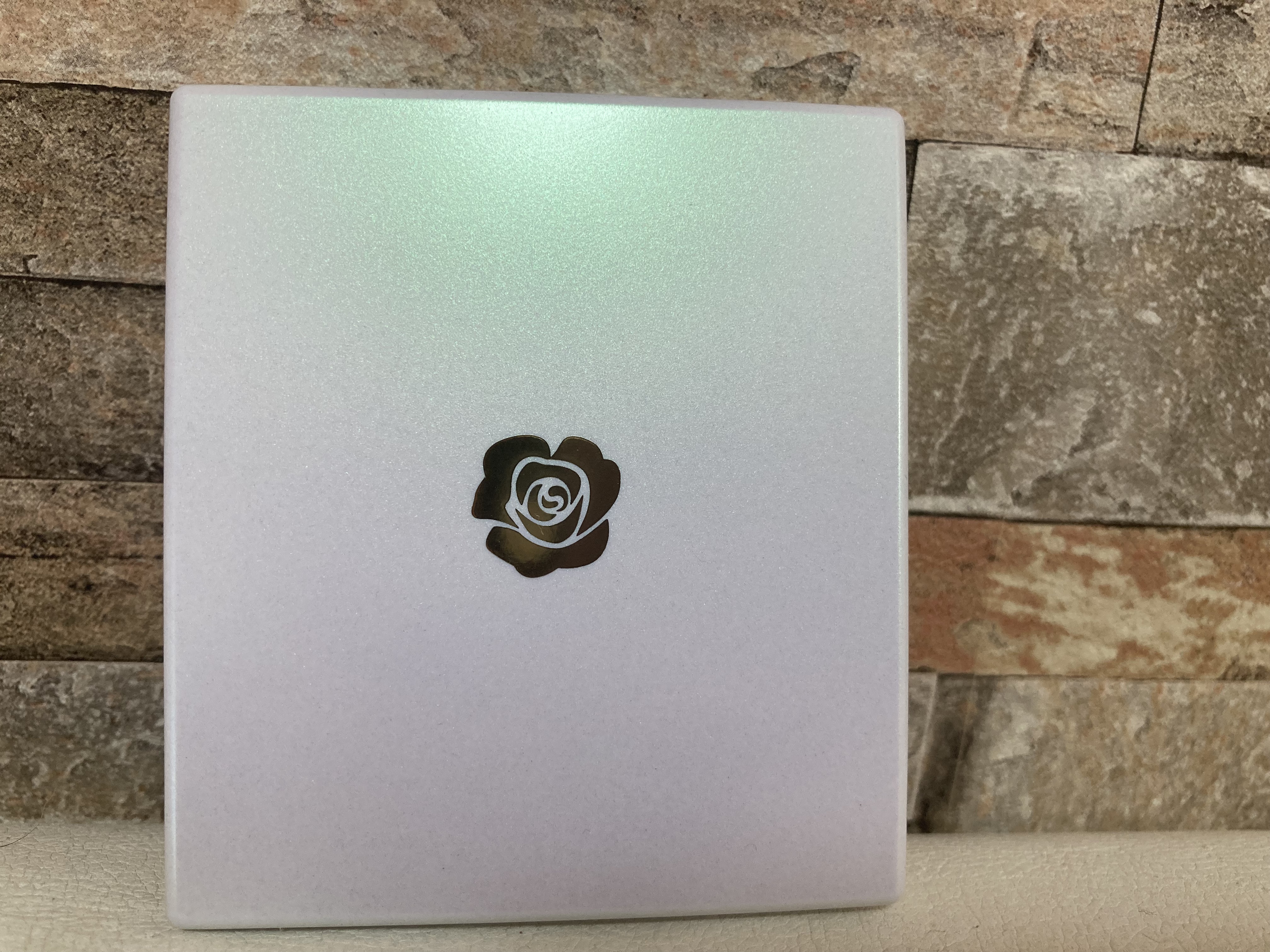 サンブロックルーセントパウダーex./ステファニー/プレストパウダーを使ったクチコミ（2枚目）