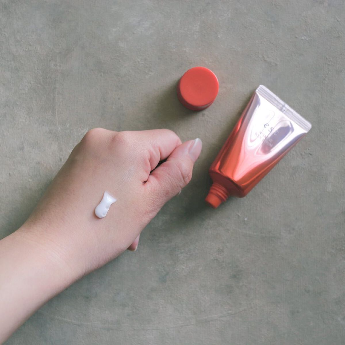 エスト インテンシブ ボディセラム/est/ボディクリームを使ったクチコミ（3枚目）