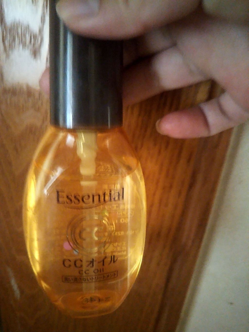 CCオイル/エッセンシャル/ヘアオイルを使ったクチコミ(1枚目)