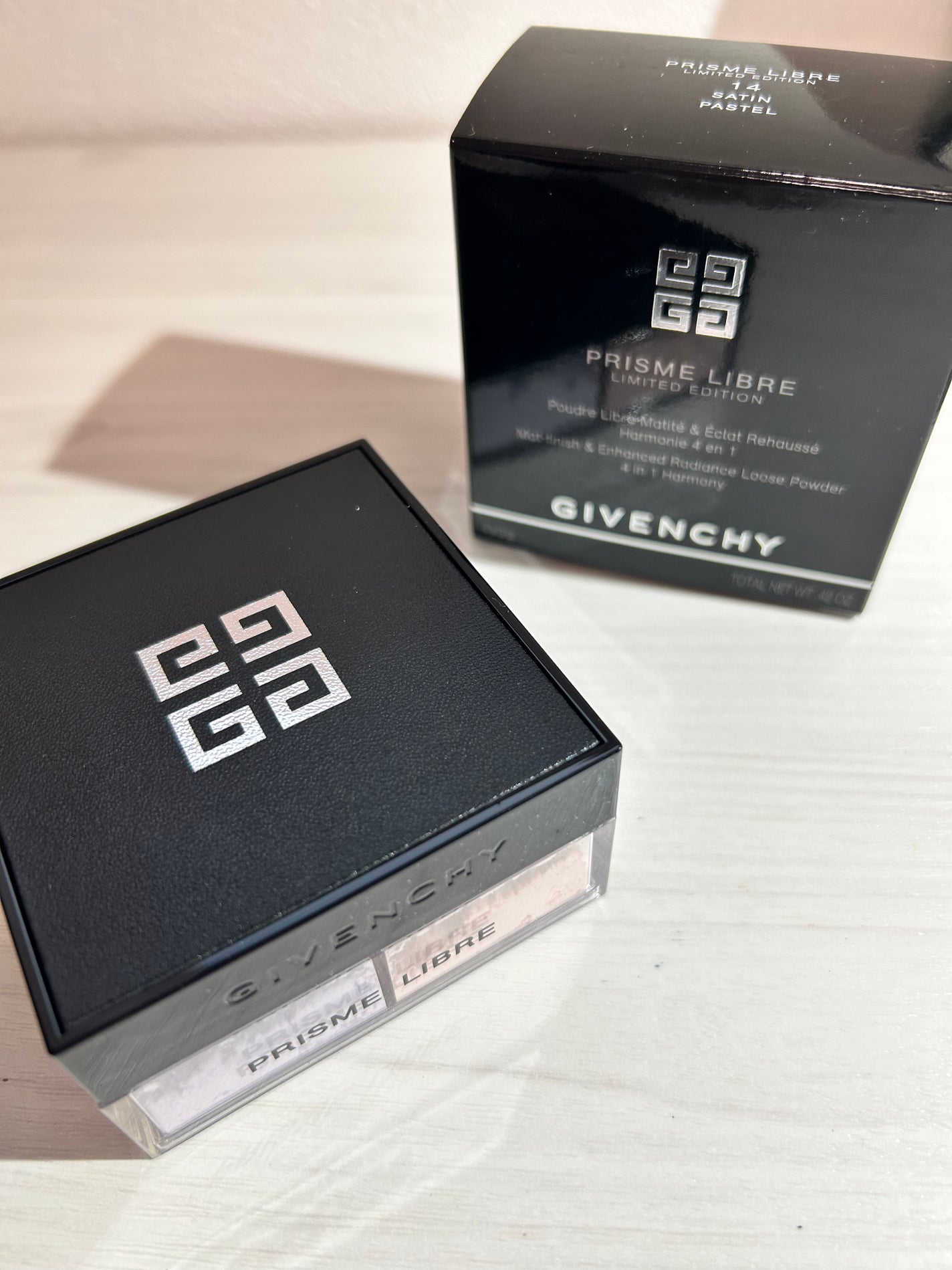 プリズム・リーブル/GIVENCHY/ルースパウダーを使ったクチコミ(2枚目)