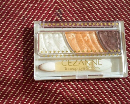 トーンアップアイシャドウ/CEZANNE/アイシャドウパレットを使ったクチコミ(1枚目)