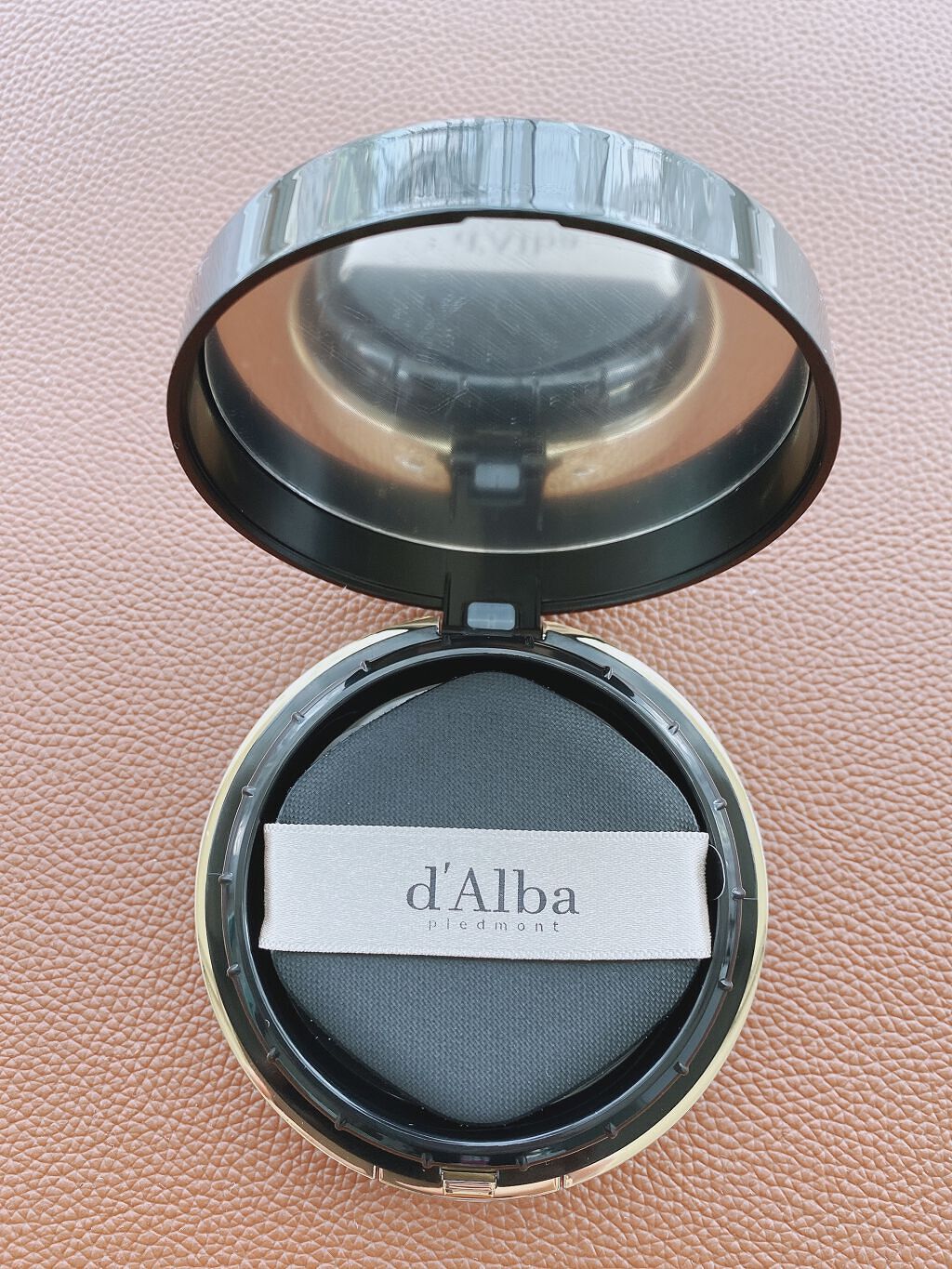 スキンフィットグラインディングセラムカバーパクト/ダルバ/その他ファンデーションを使ったクチコミ（2枚目）