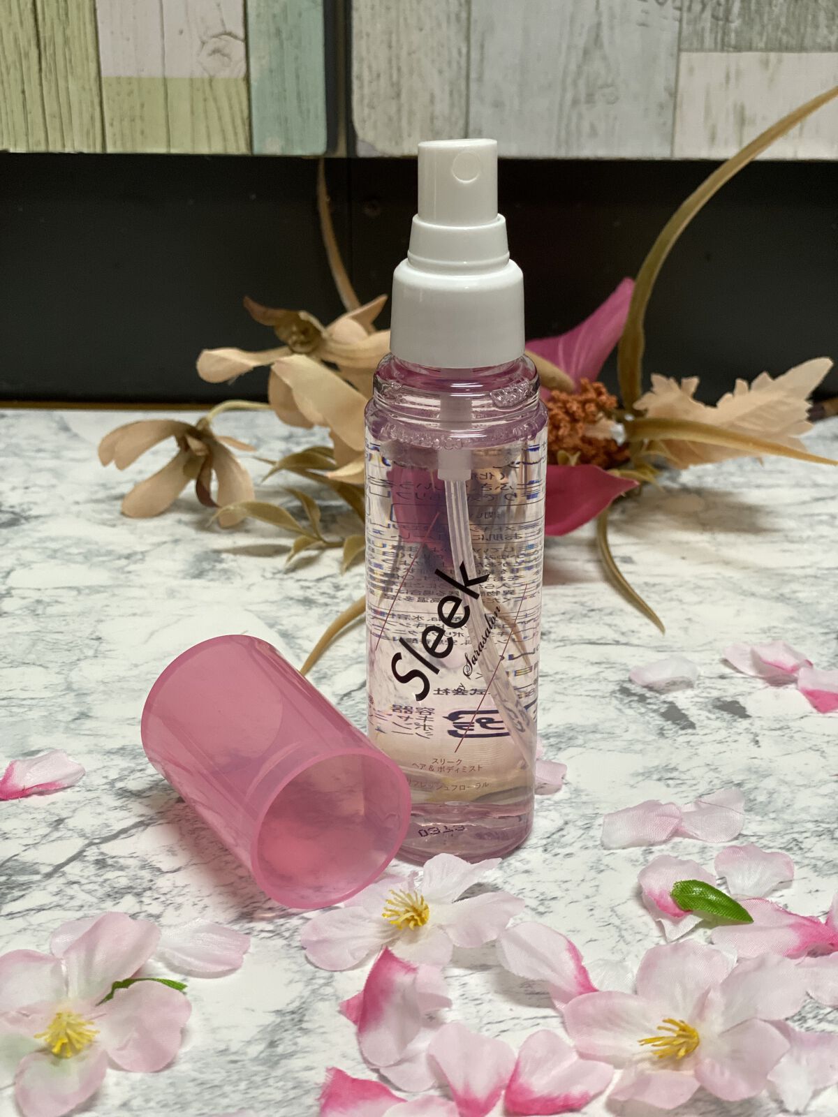 ヘア＆ボディミスト リフレッシュフローラルの香り/スリーク by サラサロン/ヘアミストを使ったクチコミ（1枚目）